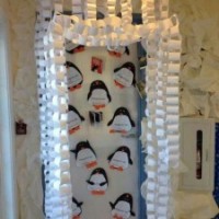 Artık Materyaller,Proje Çalişması, Sınıf Süsleme ,Kapı Süsü, Sayı Birleştirme,Arı Çalişması ,Balık ,Kuş ,Baykuş,Maymun ,Kurbağa Çalişması(2012)